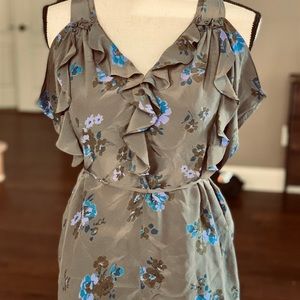 100% Silk, Ruffled, sleeveless top